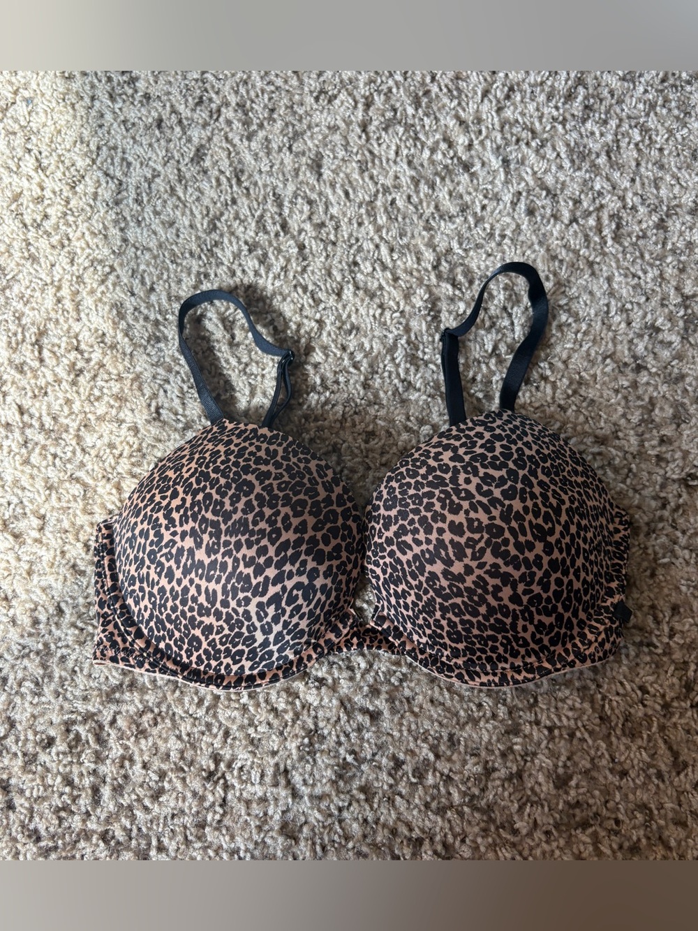 Victoria’s Secret Cheetah Print Push-Up Bra Size 36D